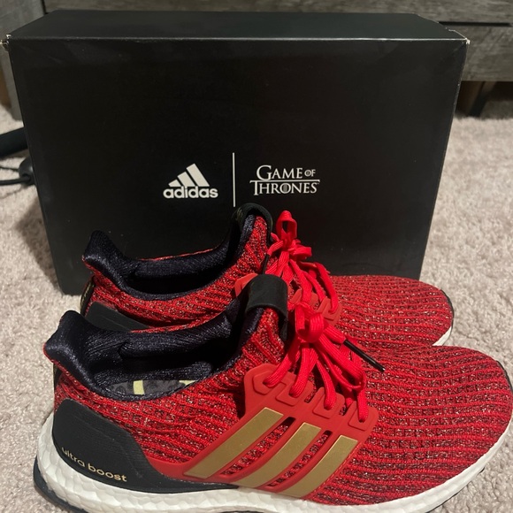 Like new Game of Thrones ultra boost women’s size 8.5 - Picture 1 of 8